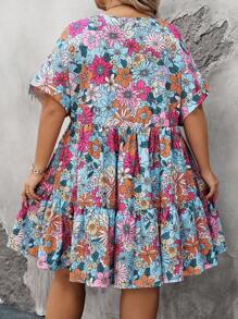 SHEIN CURVE+ Plus Size Women's Festival Floral Printed V-Neck Batwing Sleeve Short Sleeve Babydoll Dress