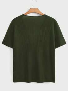 Manfinity Homme 男式纯色深 V 领短袖休闲 T 恤 - 墨綠色 - 查看 2