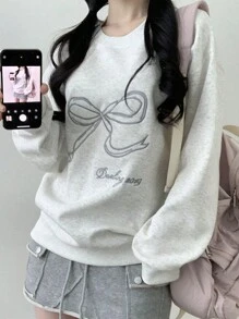 DAZY 女士休闲宽松蝴蝶刺绣运动衫，适合春秋季，长袖上衣，返校服，秋季女装