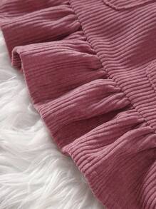 SHEIN Vintaside Kids Baby Girl Ruffle Collar Floral Print Blouse And Button Pocket Bib Pants 2pcs Set