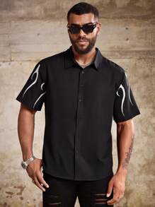 Manfinity Roughcore Camisa informal de manga corta de corte holgado con estampado de serpiente para hombres de talla grande