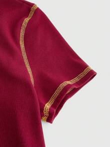 Harry Potter | ROMWE Áo thun croptop in chữ tương phản có huy hiệu động vật dành cho nữ, mùa hè, đi học - Màu Đỏ Sâu - Xem 4