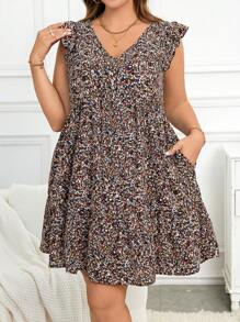SHEIN LUNE Plus Size V-Neck Ditsy Floral Casual Dress With Ruffle Sleeves, Resort Wear