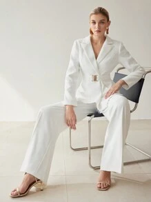 MOTF PREMIUM 纯色尖领垂褶下摆系腰带西装外套 - 白色 - 查看 2