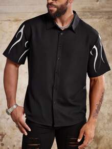Manfinity Roughcore Camisa informal de manga corta de corte holgado con estampado de serpiente para hombres de talla grande