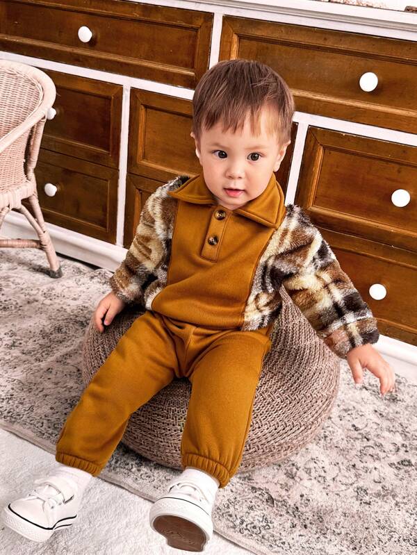 SHEIN Conjunto de sudadera con cuello polo y pantalón de chándal de felpa a cuadros para bebés niños/niñas, estilo universitario informal, adecuado para salidas de otoño/invierno, para mantener el calor, sesiones de fotos y reuniones