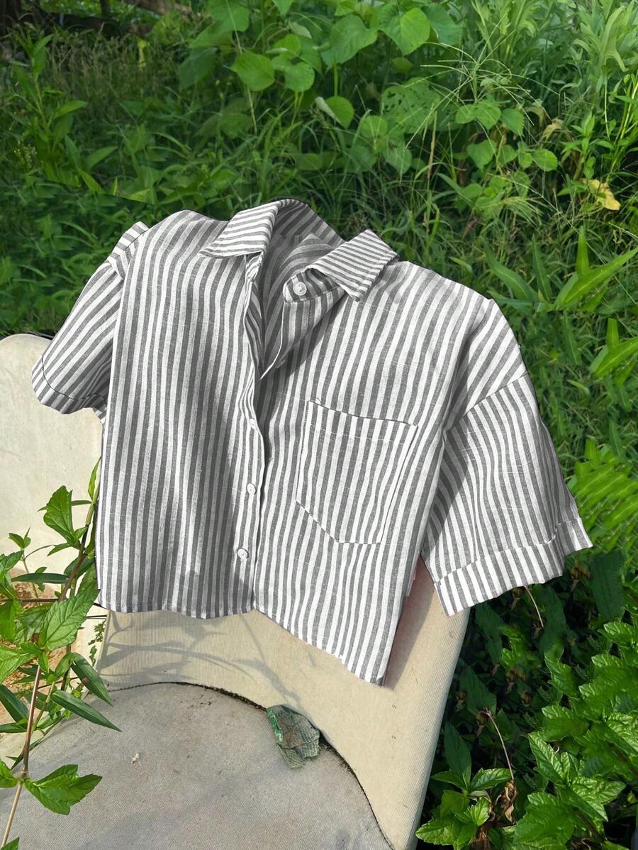 Elamini Áo sơ mi ngắn tay dáng rộng thời trang sọc crop có cổ tay cuộn cho nữ - màu đen - Xem 1