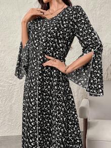 Al Najma V 领开袖满花优雅迷人阿拉伯朴素长袖连衣裙 - 黑色 - 查看 4