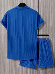 OTTIMOZO 2pcs Men's Solid Color Lapel Neck Short Sleeve Shirt And Shorts Casual Summer Outfits, Men's Royal Blue Outfit, Men's Two Piece Casual Short Set, 2 Piece Set Men - Blue - View 2