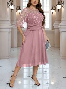 SHEIN Clasi 大码网眼拼接宴会时尚连衣裙 - 粉色 - 查看 5