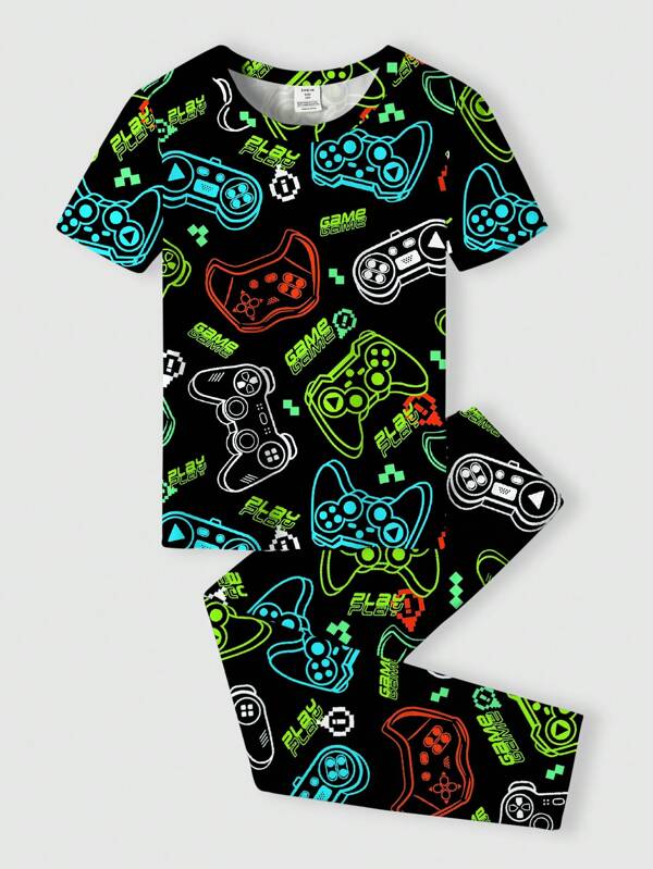 SHEIN Conjunto de pijama de manga corta, cuello redondo, estampado gráfico de videojuego casual simple para niño preadolescente, ajuste ceñido para verano