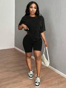 SHEIN SXY Bộ áo phông tay ngắn cổ tròn màu trơn cỡ lớn và quần short cho nữ - màu đen - Xem 4