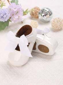 Spring & Autumn 0-1 Years Old Infant Girls Princess Soft Sole Anti-Slip Prewalker Shoes, White - White - View 2