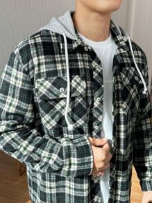 Manfinity Homme Jaket & Pakaian Luar Pria Berkerudung dengan Tali Serut dan Kancing, Motif Kotak-kotak - MultiWarna - View 4