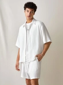 Manfinity RebelGame 2pcs/Set Men's Woven Casual Loose Solid Color Short Sleeve Shirt And Elastic Waist Shorts Set - White - View 5