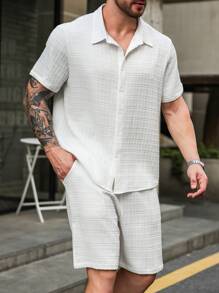 Manfinity Homme 大码 2 件装男士纯色短袖纽扣衬衫和短裤休闲西装，夏季 - 白色 - 查看 1