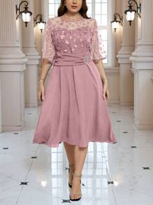 SHEIN Clasi 大码网眼拼接宴会时尚连衣裙 - 粉色 - 查看 6