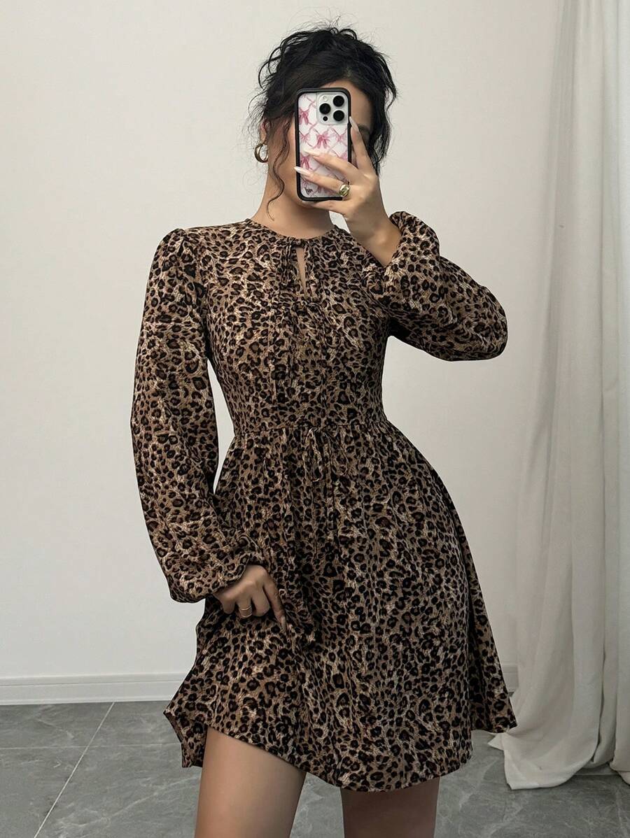 SHEIN Clasi Vestito a linea A a maniche lunghe con stampa leopardata - Multicolore - Visualizzare 1