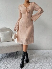 Chiquease Damen Kleid mit V-Ausschnitt, Langarm, Taillenbindung, schlank, elegant, chic - Aprikosenfarben - Übersicht 4