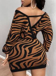 SHEIN SXY Váy dạ hội tay dài cổ chữ V in họa tiết toàn thân có thắt lưng cho nữ vào mùa thu/đông - Nhiều màu - Xem 2