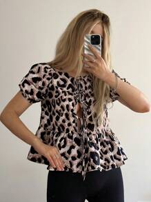 Forever 21 Women's Leopard Print Tie Front Ruffled Hem Short Puff Sleeve Blouse, Summer