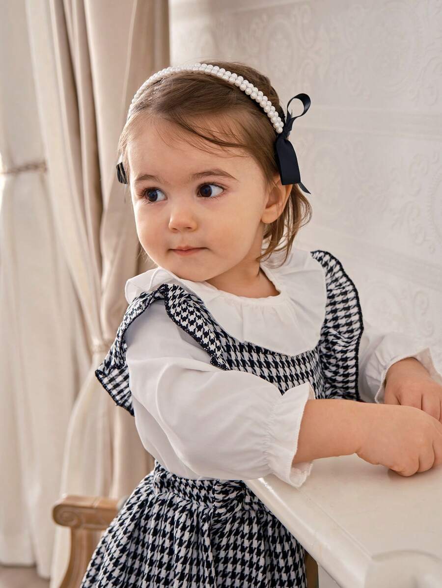 SHEIN Conjunto de vestido con dobladillo de volantes a cuadros y top de manga larga sólido casual de primavera/otoño para niña bebé - Blanco y Negro - Ver 1
