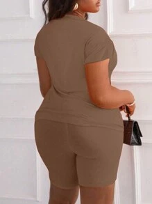 SHEIN 女士純色簡約款日常短袖上衣和短褲套裝，中空設計 - 卡其色 - 查看 2