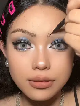 Frida Kahlo X SHEGLAM Brow Icon Liquid Brow Pen-Taupe Wyprzedaż W Prezent śWiąTeczny Brwi Marka Uroda Makijaż Kosmetyki Dla Kobiet I DziewcząT Idealne Na Zimę DoskonałE Dla Y2K Elegancka Moda Odpowiednie Na Urodziny Podarunek Impreza Gotowe Najlepszy Kolor