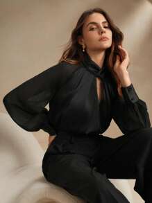 Anewsta 黑色现代都市镂空缎面长袖衬衫