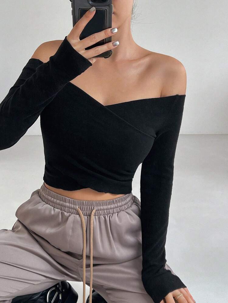 Women Open Shoulder Fitted T-Shirt For Back To School,Off Shoulder Top Long Sleeve Women Tops,Fall Women Clothes Going Out Tops Women