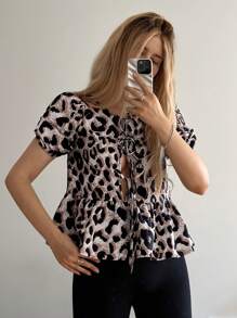 Forever 21 Women's Leopard Print Tie Front Ruffled Hem Short Puff Sleeve Blouse, Summer