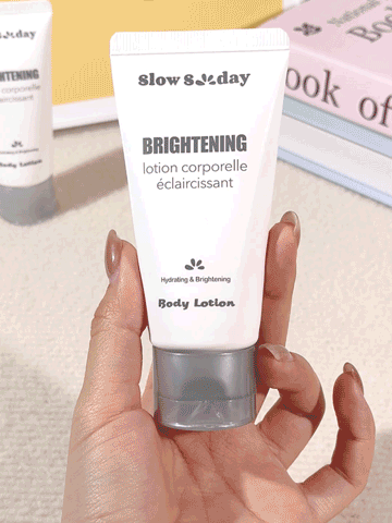 SlowSunday Brightening Body Lotion, Med niacinamid, Förbättrar matt hud, Gör huden ljusare, Jämnar ut hudtonen, För armhålor, knän, armbågar och bikinilinje, K Beauty, Mysiga vinterstilar, Lämplig för vintern, Y2K, För alla hjärtans dag, Alla hjärtans dag-present, Alla hjärtans dag-present, För Ramadan, Ramadans festivalsammankomster och presenter, Perfekt för fest - Vitt - Visa 3