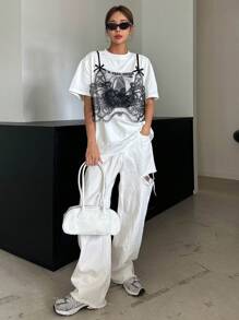 DAZY Áo thun hở vai họa tiết khẩu hiệu đơn giản, rộng rãi, thoải mái, họa tiết ren cho nữ mùa hè, áo phông họa tiết lễ hội - trắng - Xem 3