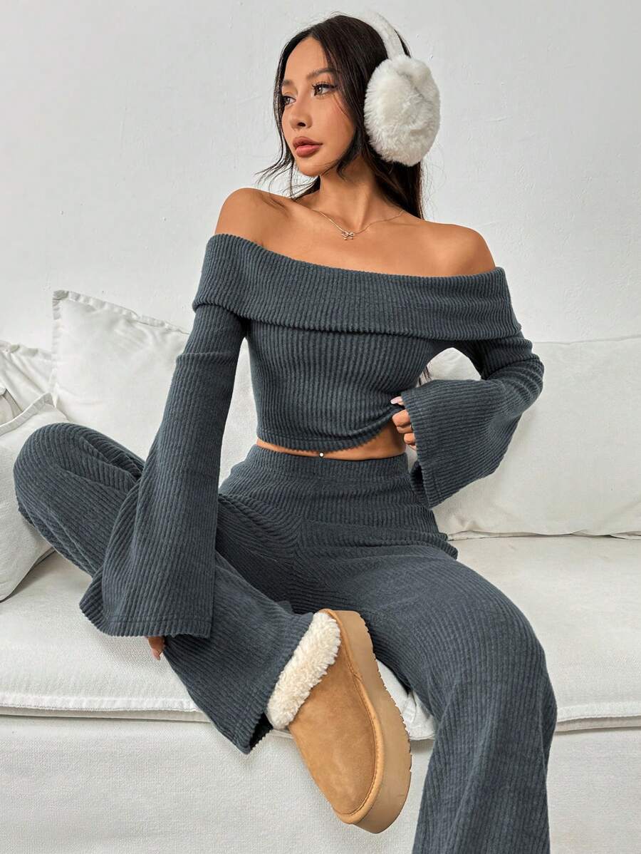 SHEIN EZwear 2 件女式露肩 T 恤和喇叭裤套装 - 灰色 - 查看 1