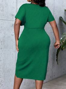 SHEIN Clasi Plus Size Solid Color Asymmetrical Shoulder Short Sleeve Twist Knot Simple Style Mini Casual Dress - Green - View 2