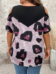 SHEIN LUNE 大码夏季时尚豹纹拼布露肩休闲 T 恤 - 彩色 - 查看 2