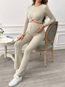 SHEIN 2pcs Maternity Solid Crew Neck Twist Hem Pullover Sweater And Pants Casual Outfit