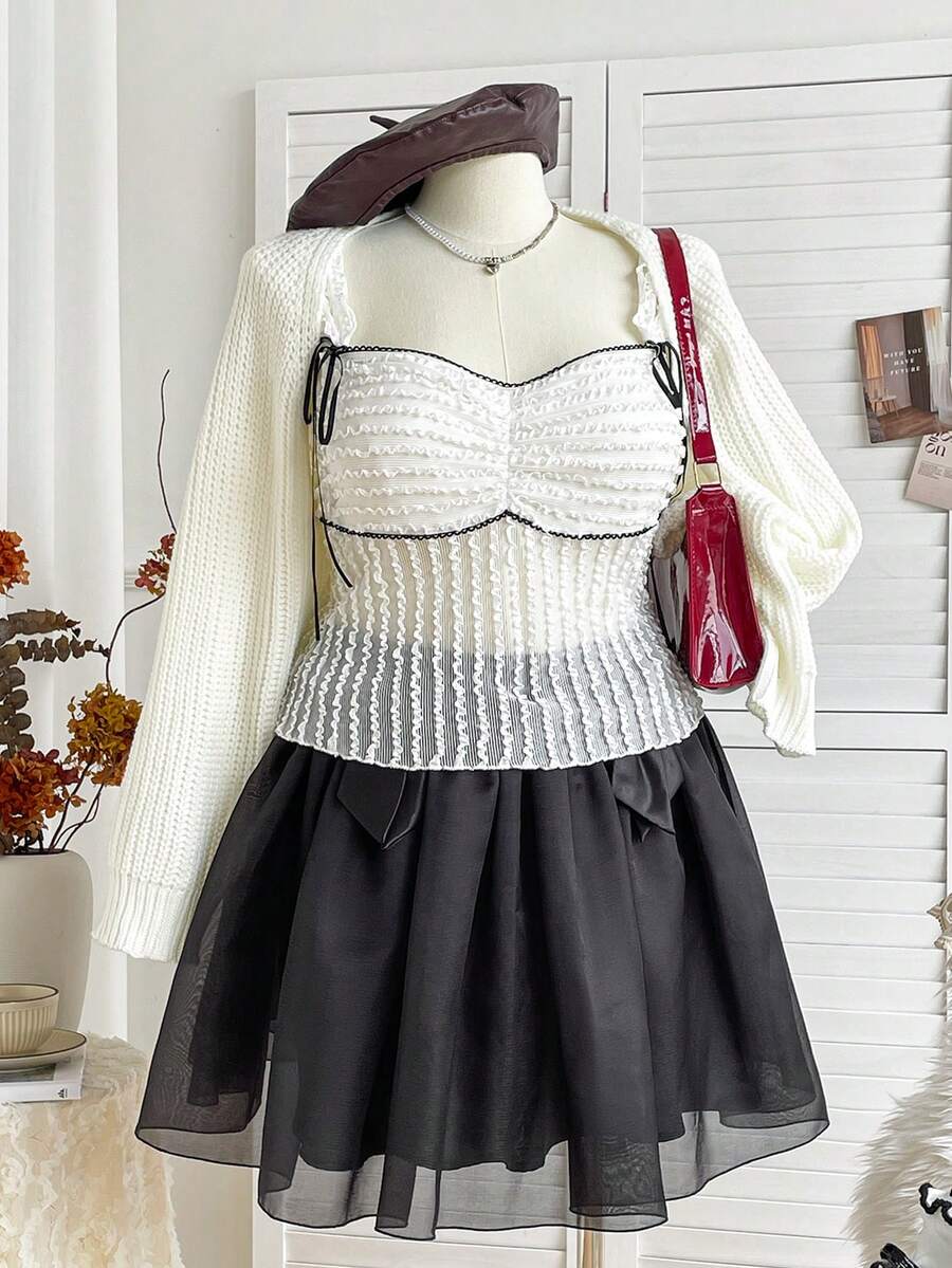 Dreamara 大码女式度假针织面料镂空上衣，胸部褶皱方领上衣 - 白色 - 查看 1