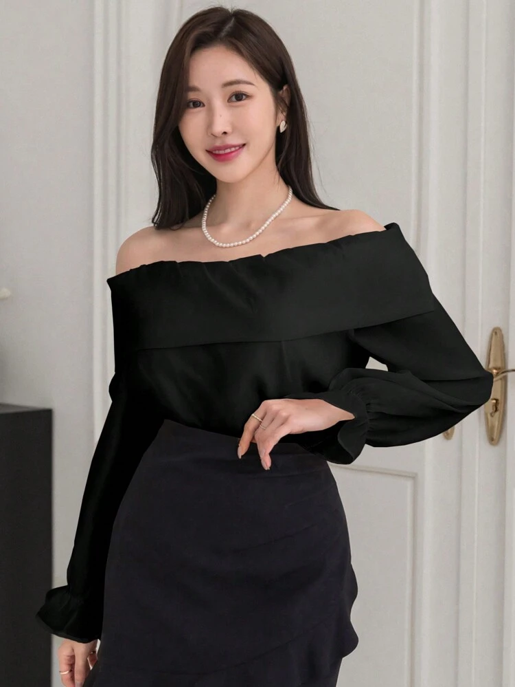 Women's Elegant Solid Off-Shoulder Long Sleeve Blouse For Spring And Autumn,Ruffle,Fall Women Clothes