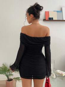 SHEIN EZwear Kurzes Minikleid für Damen mit Off-Shoulder und leicht ausgestellten Ärmeln