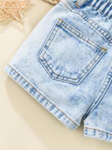 SHEIN Little Girls' New Casual & Fashionable Washed Denim Shorts, Versatile Style - Medium Wash - View 3