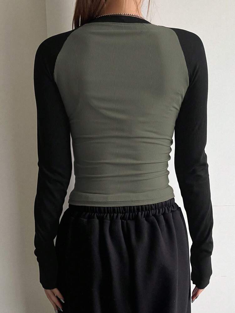 Contrast Panel Raglan Sleeve Letter Print Crew Neck Slim Fit Women's Long Sleeve T-Shirt,Graphic Tee,Fall Clothes