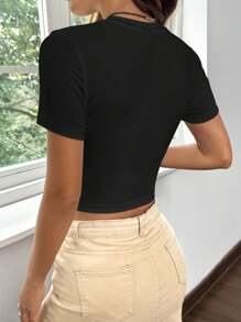 SHEIN EZwear مجموعة ملابس صيفية 2 قطعة/مجموعة تي شيرت كاجوال بياقة مستديرة وأكمام قصيرة، توب نسائي أسود ضيق مناسب للصيف - الأسود - مشاهدة 2