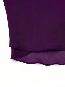 SHEIN Clasi بلايزر أنيق وجذاب بياقة عميقة على شكل حرف V وأزرار بدون أكمام وذيل مكرمل للمقاسات الكبيرة