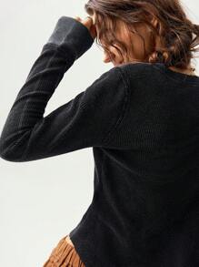 Bohemela Women's Vacation V-Neck Long Sleeve T-Shirt For Autumn - Black - View 2