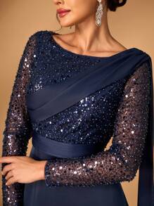 Serin 优雅华丽 藏青色 奢华 细闪粉珠子 亮片 拼接缎面 网眼飘逸 圆领 长袖 拼接网眼摆领 落叶开衩飘逸 宽松A字下摆 适合妈妈出席婚礼活动晚宴 正式妈妈装 晚礼服，新娘妈妈礼服 - 藏蓝色 - 查看 3