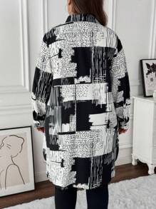 SHEIN LUNE Plus Size Newspaper Floral Print Asymmetric Hem Button-Up Long Sleeve Casual Shirt - Black and White - View 2