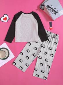 Betty Boop x SHEIN Top de Manga Longa Raglan com Contraste Gráfico Cartoon de Menina Jovem e Calça Casual - Multicolorido - Visão 4