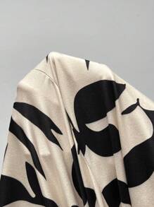 SHEIN Frenchy Plus Size Casual Random Print Batwing Jumpsuit,Office Wear, Spring Autumn - Black and White - View 7