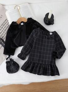 SHEIN Baby Girls' Black Fuzzy Jacket, Plaid Dress, Bow Decor, Crossbody Bag, Adorable, For Christmas - Black - View 2
